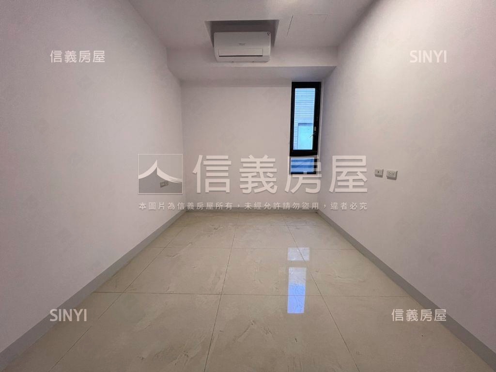 中和雙捷層峰美築房屋室內格局與周邊環境