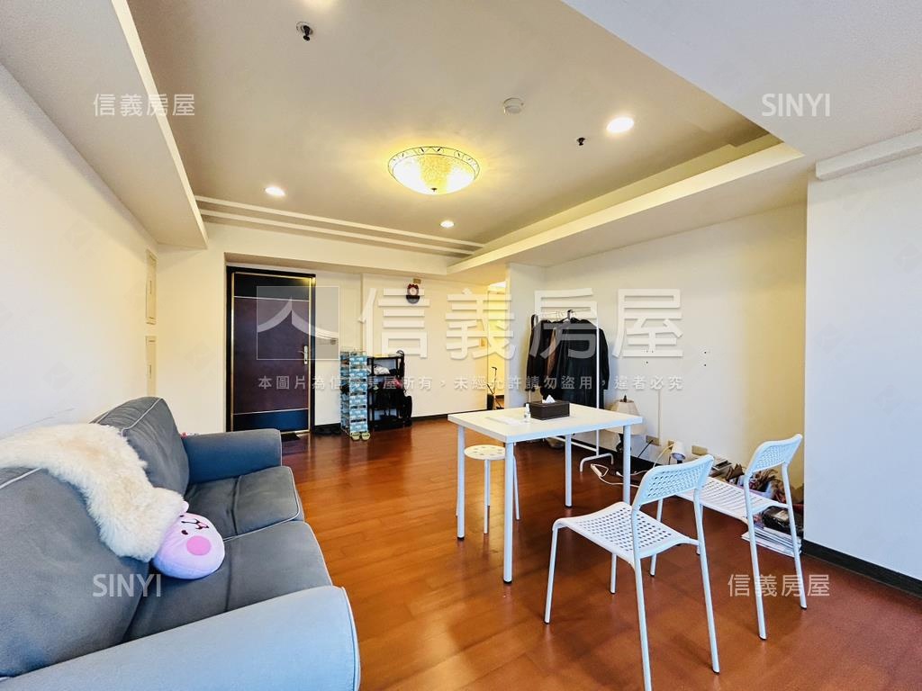 聖塔高樓看淡江大橋房屋室內格局與周邊環境