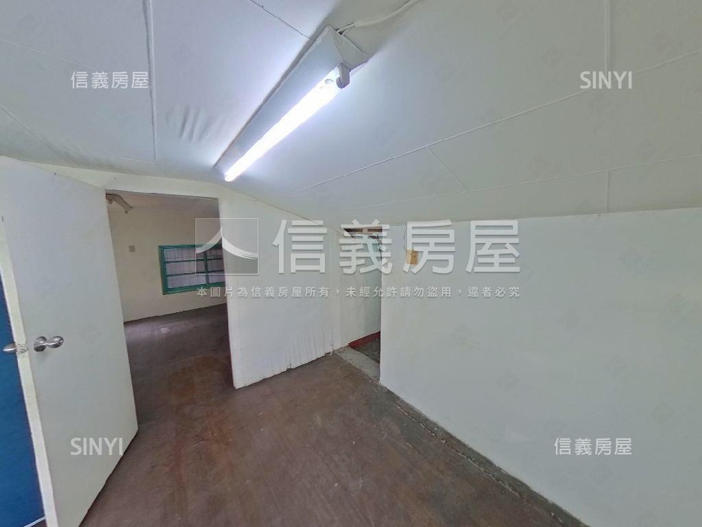 近鼓山區公所壽山靜謐透天房屋室內格局與周邊環境