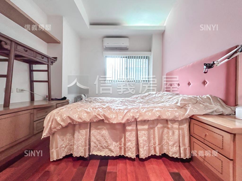 世代名門樓中樓三房帶車位房屋室內格局與周邊環境