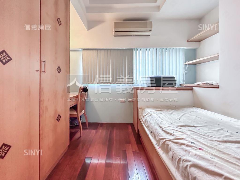 世代名門樓中樓三房帶車位房屋室內格局與周邊環境