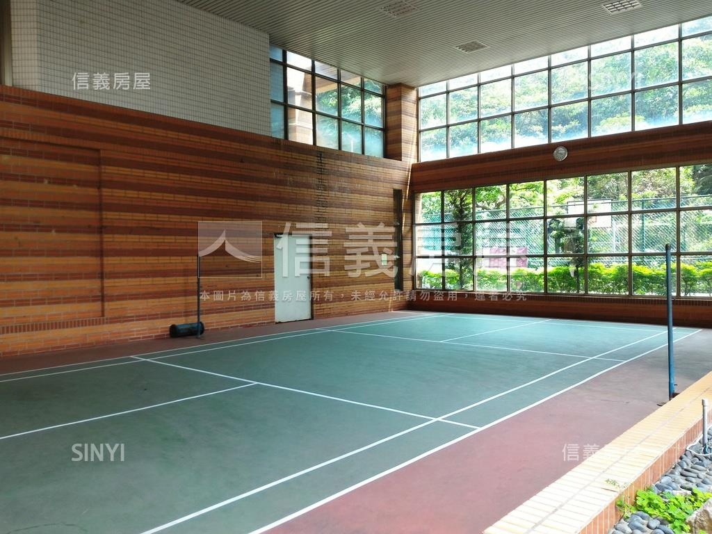 世代名門樓中樓三房帶車位房屋室內格局與周邊環境