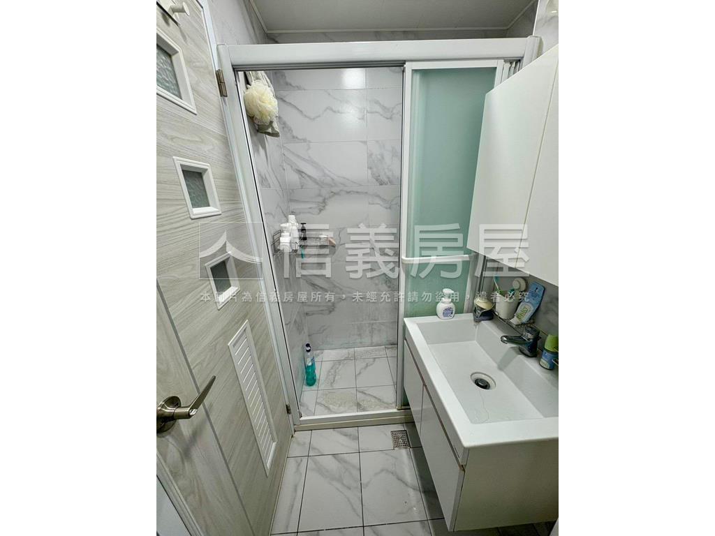 景安雙捷運１房２廳房屋室內格局與周邊環境