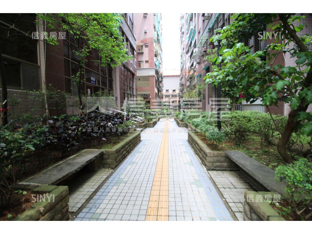 景安雙捷運１房２廳房屋室內格局與周邊環境