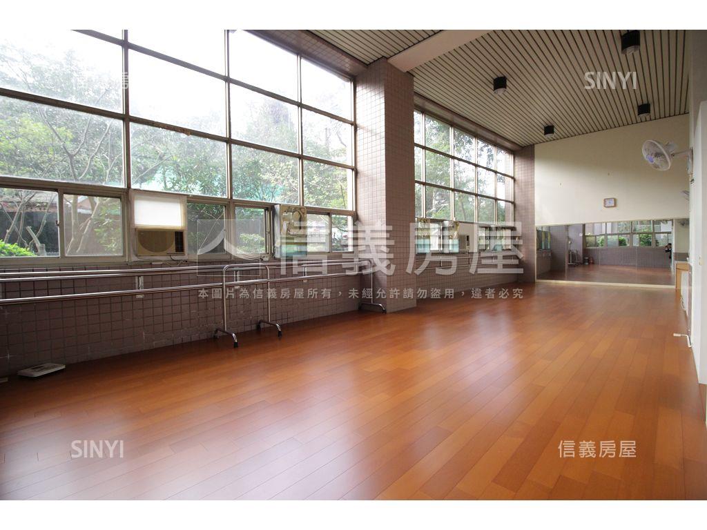 景安雙捷運１房２廳房屋室內格局與周邊環境