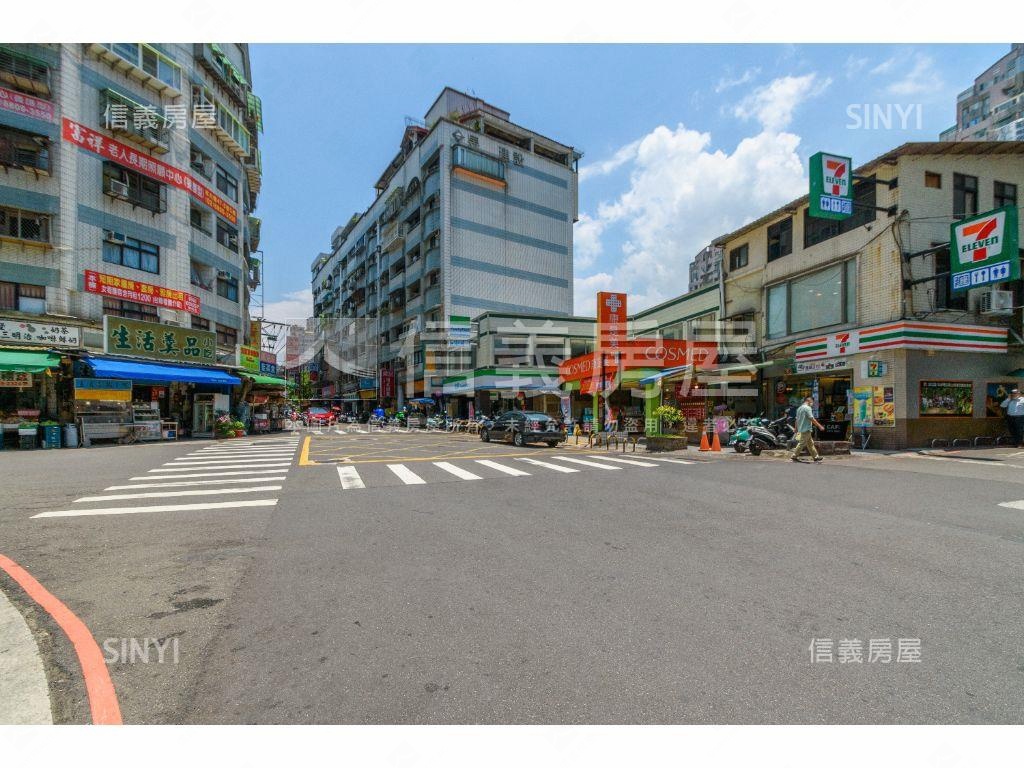 稀有民生路３房車位釋出房屋室內格局與周邊環境