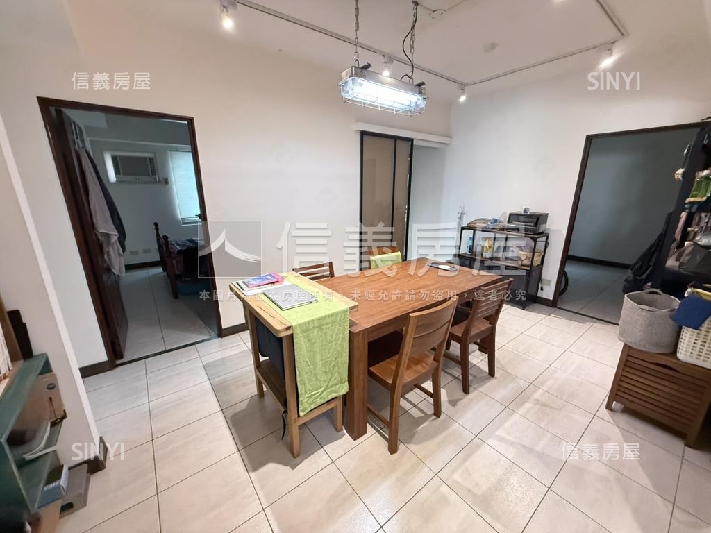 中西區屋況佳４房有平車房屋室內格局與周邊環境