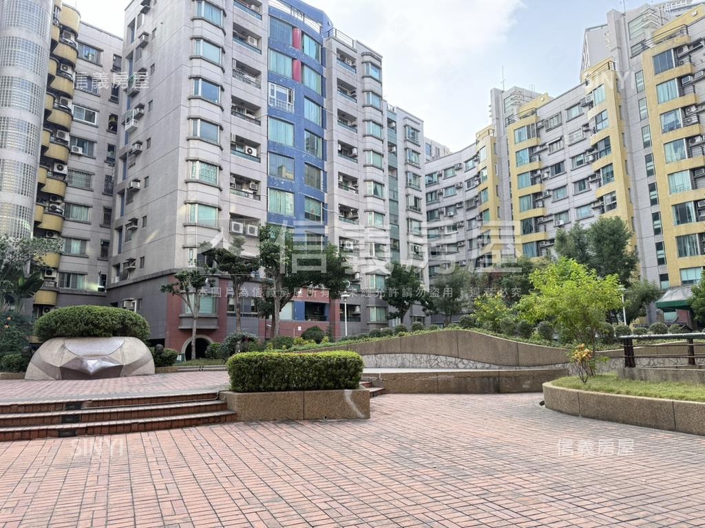 中西區屋況佳４房有平車房屋室內格局與周邊環境