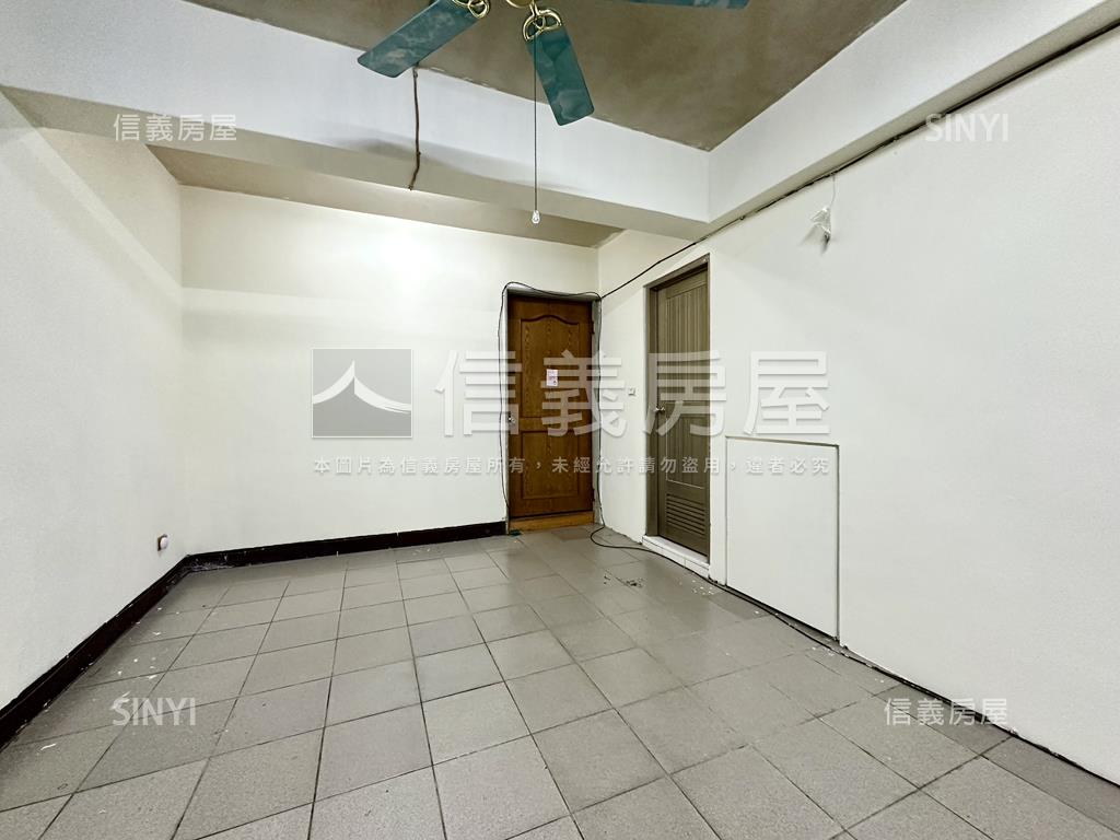 急售．近路竹車站採光透天房屋室內格局與周邊環境