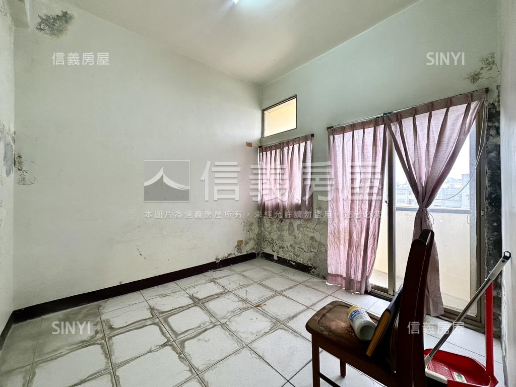 急售．近路竹車站採光透天房屋室內格局與周邊環境