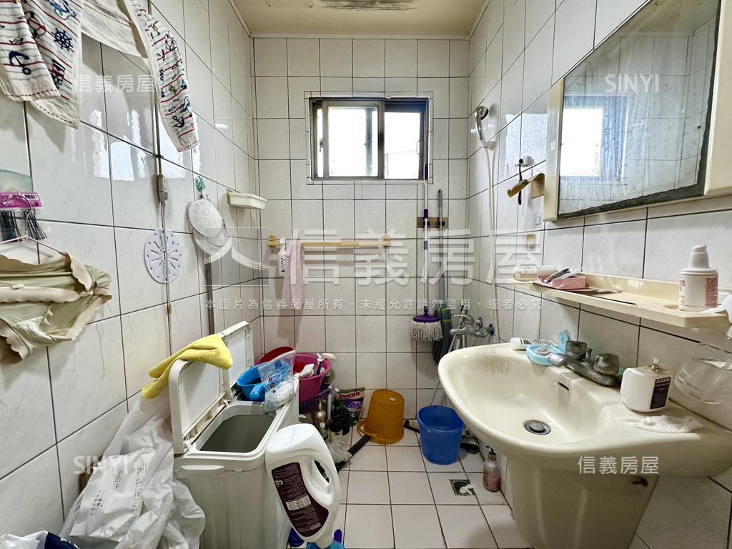 急售．近路竹車站採光透天房屋室內格局與周邊環境