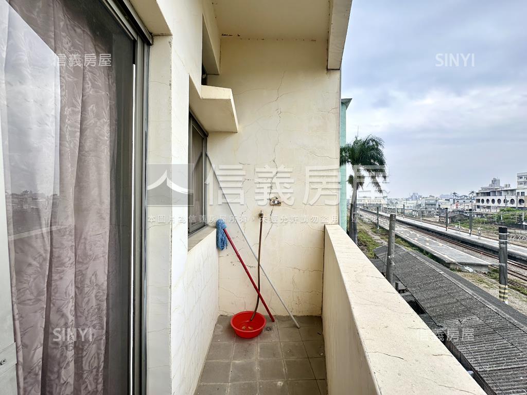 急售．近路竹車站採光透天房屋室內格局與周邊環境