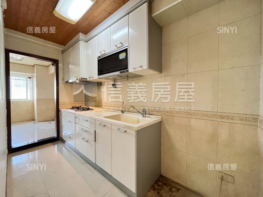 首購必看近捷運公園旁三房房屋室內格局與周邊環境