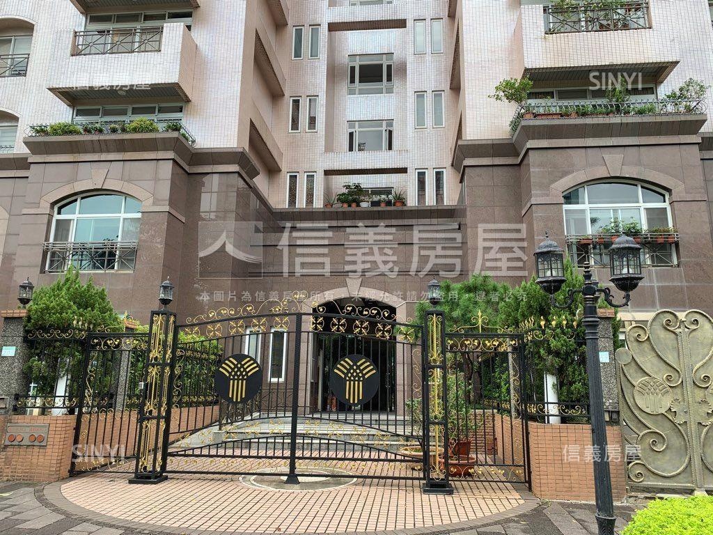 力麒敦品大戶豪邸雙車位房屋室內格局與周邊環境