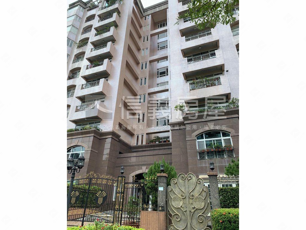 力麒敦品大戶豪邸雙車位房屋室內格局與周邊環境