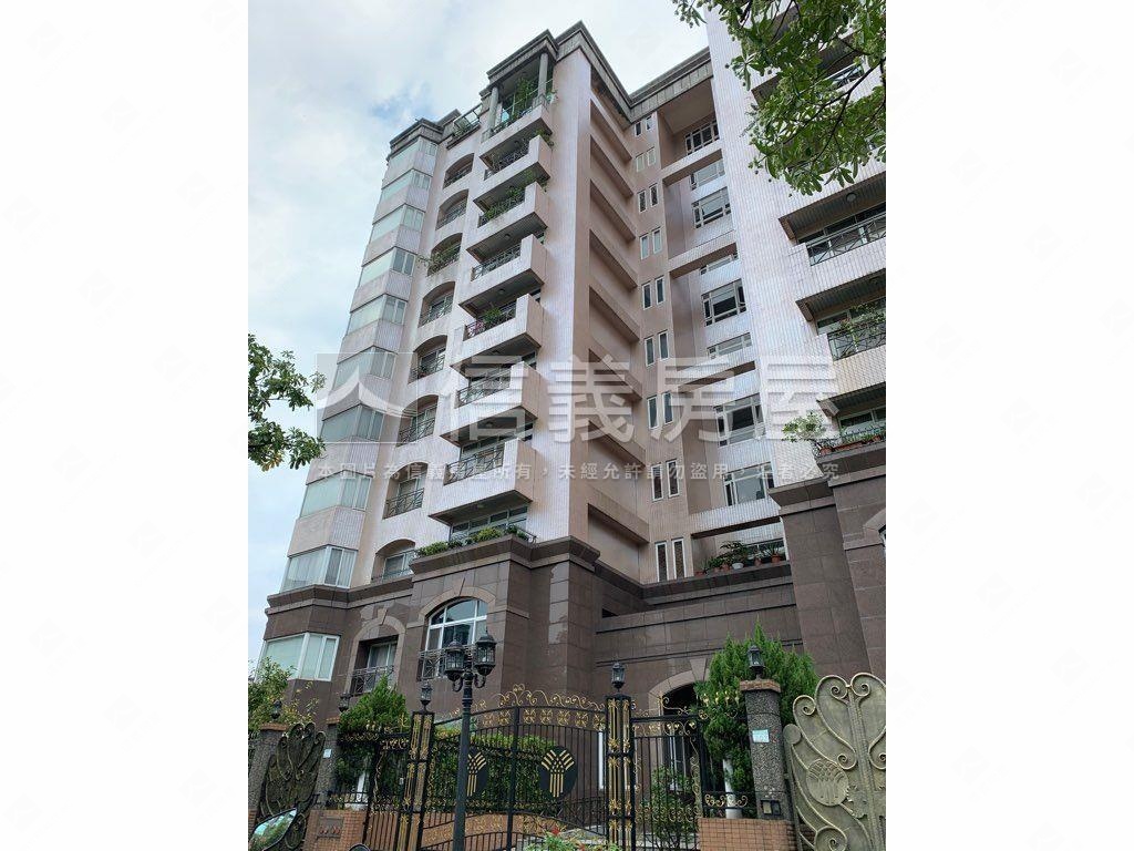 力麒敦品大戶豪邸雙車位房屋室內格局與周邊環境