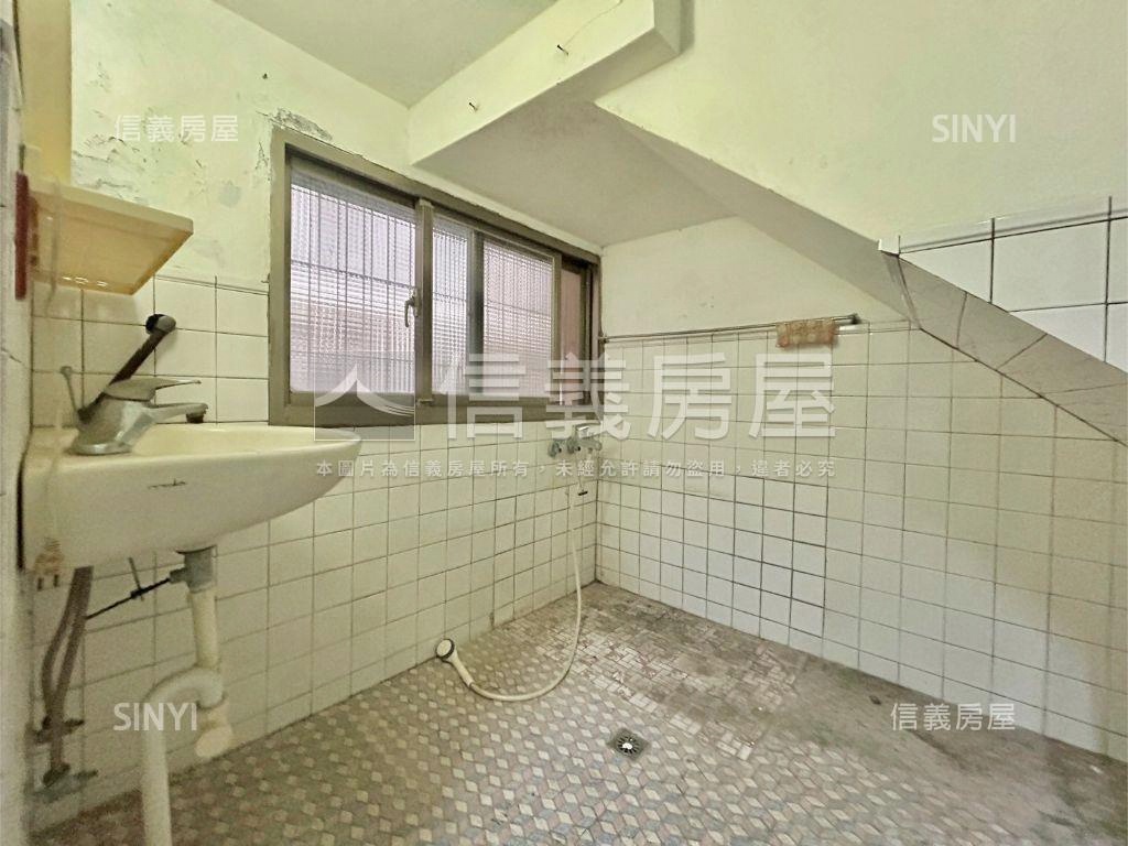 北大優美採光邊間透天房屋室內格局與周邊環境