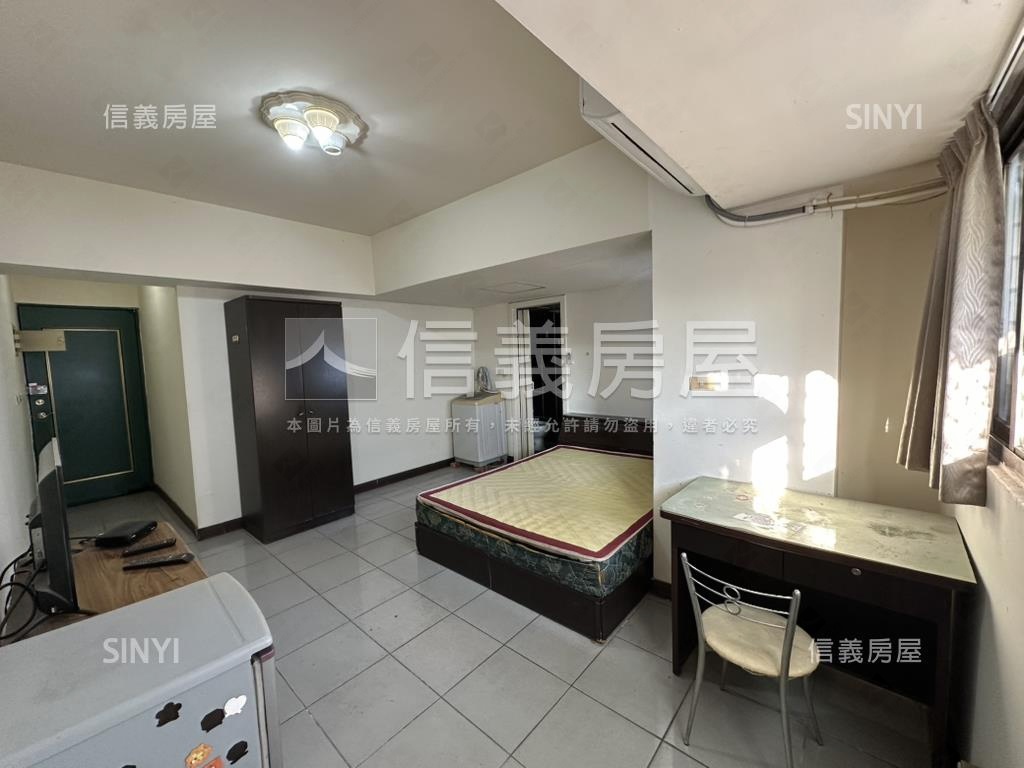 便宜！進化北路電梯套房房屋室內格局與周邊環境
