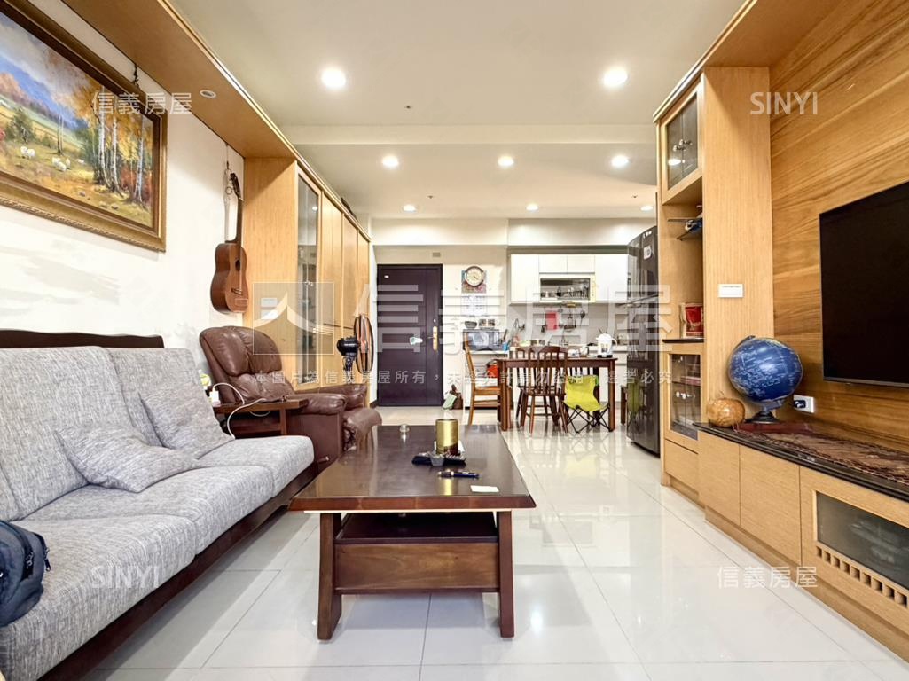 蔚藍海岸視野遼闊三房平車房屋室內格局與周邊環境