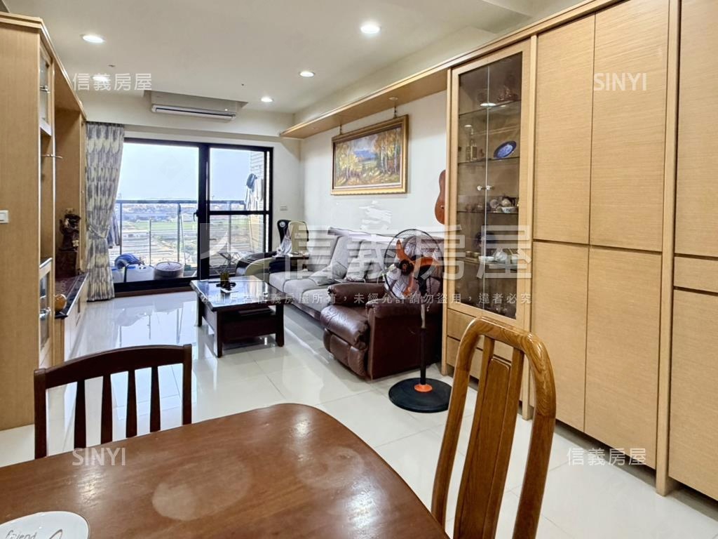 蔚藍海岸視野遼闊三房平車房屋室內格局與周邊環境