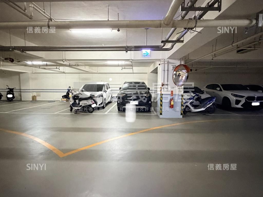 蔚藍海岸視野遼闊三房平車房屋室內格局與周邊環境