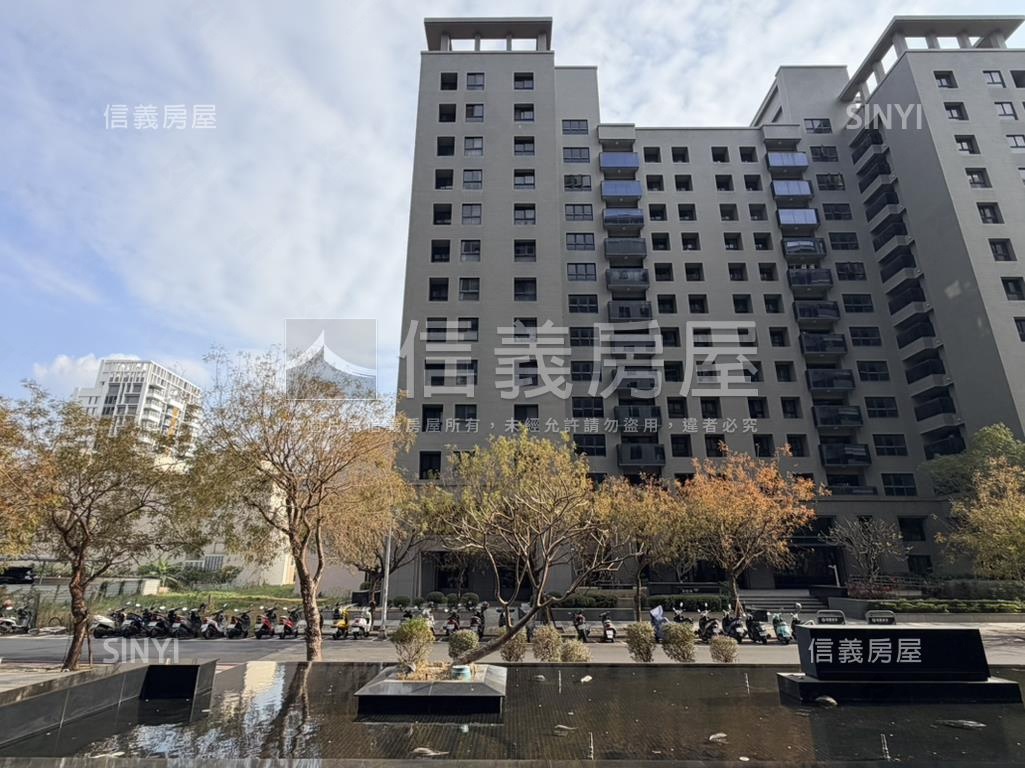 蔚藍海岸視野遼闊三房平車房屋室內格局與周邊環境