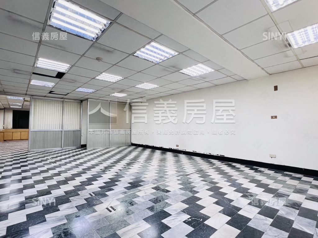 四維四路稀有低總住辦房屋室內格局與周邊環境
