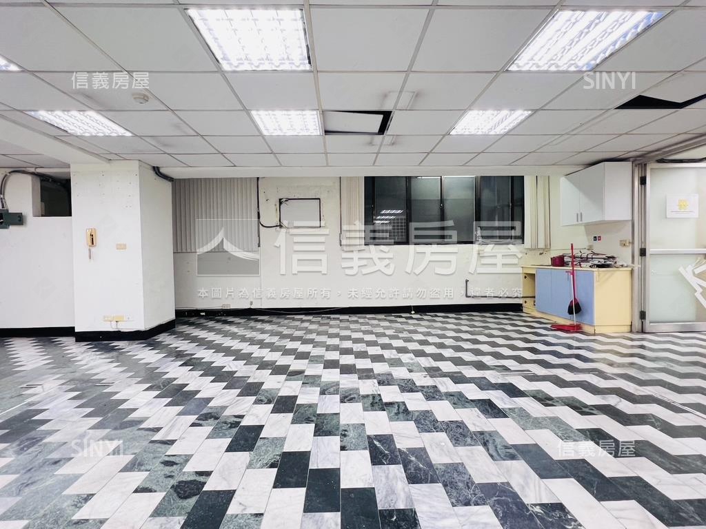 四維四路稀有低總住辦房屋室內格局與周邊環境