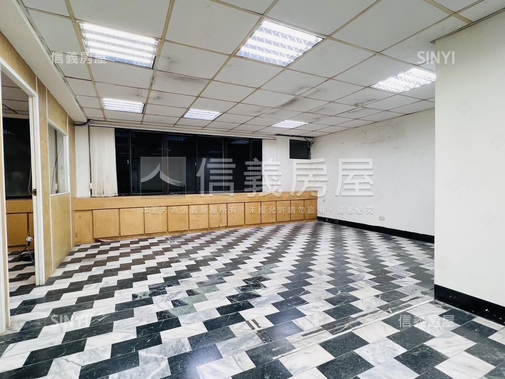 四維四路稀有低總住辦房屋室內格局與周邊環境