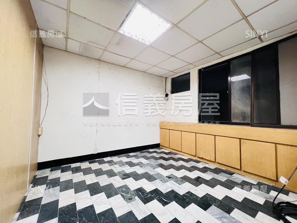 四維四路稀有低總住辦房屋室內格局與周邊環境