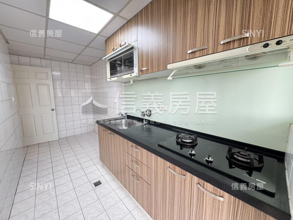 蓮園京采次高樓稀有釋出房屋室內格局與周邊環境