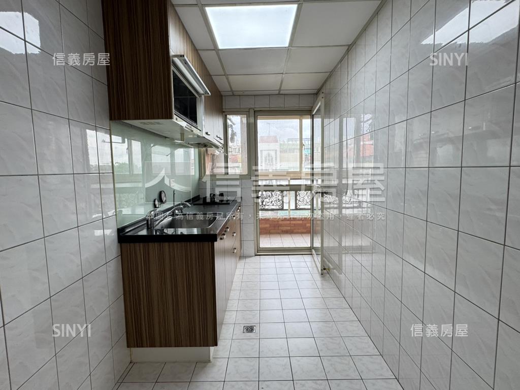 蓮園京采次高樓稀有釋出房屋室內格局與周邊環境