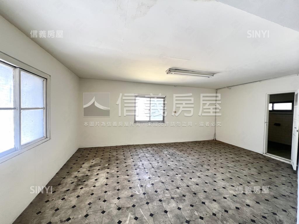 雙城計畫區潛力金店面房屋室內格局與周邊環境