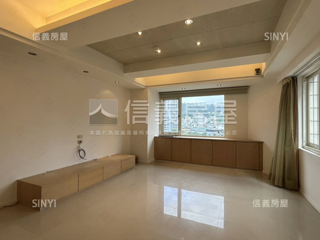 忠誠路鬱金香名宅房屋室內格局與周邊環境