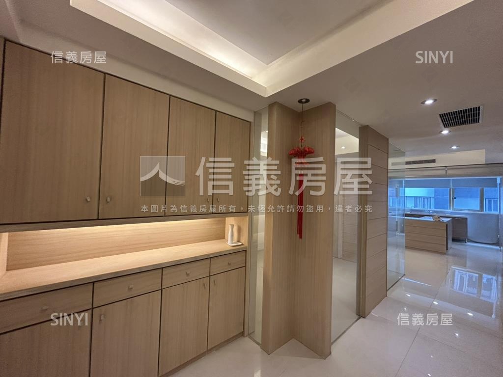 忠誠路鬱金香名宅房屋室內格局與周邊環境