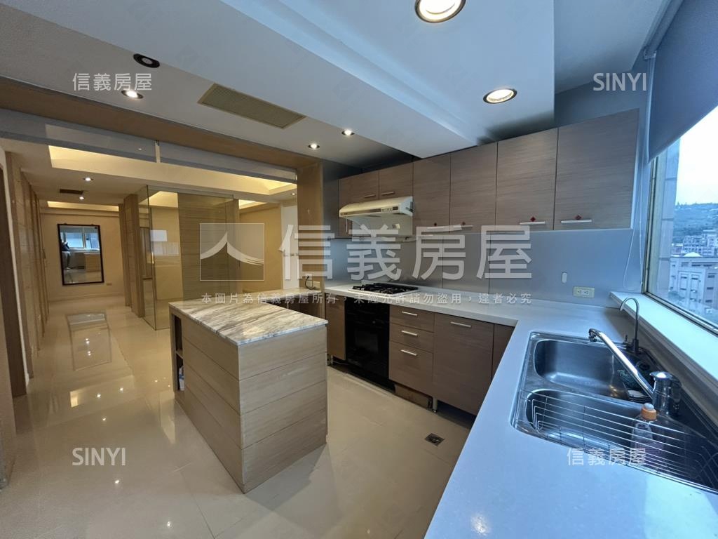 忠誠路鬱金香名宅房屋室內格局與周邊環境