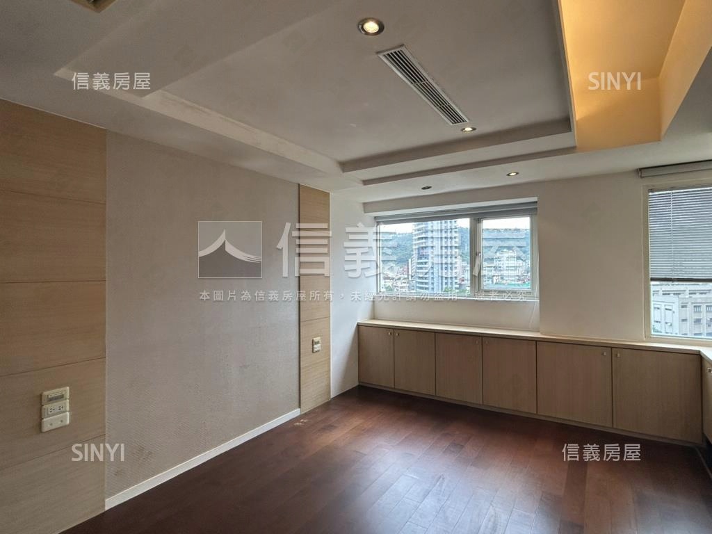 忠誠路鬱金香名宅房屋室內格局與周邊環境