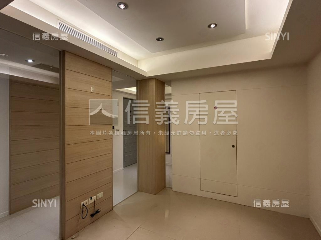 忠誠路鬱金香名宅房屋室內格局與周邊環境