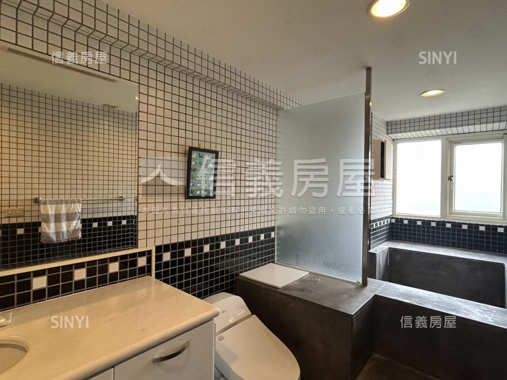 忠誠路鬱金香名宅房屋室內格局與周邊環境