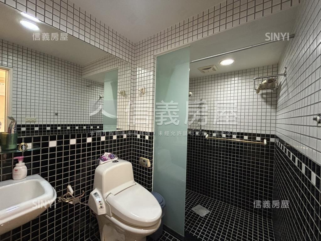 忠誠路鬱金香名宅房屋室內格局與周邊環境