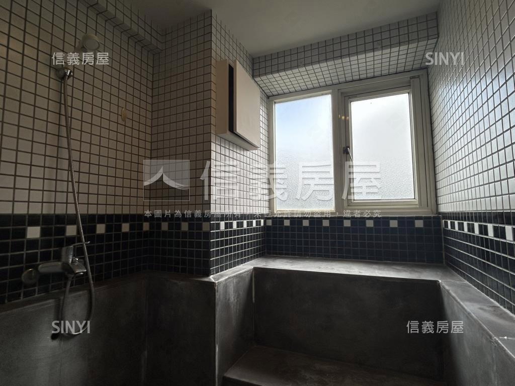 忠誠路鬱金香名宅房屋室內格局與周邊環境