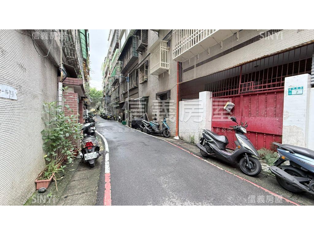 中和捷運採光方正一樓房屋室內格局與周邊環境