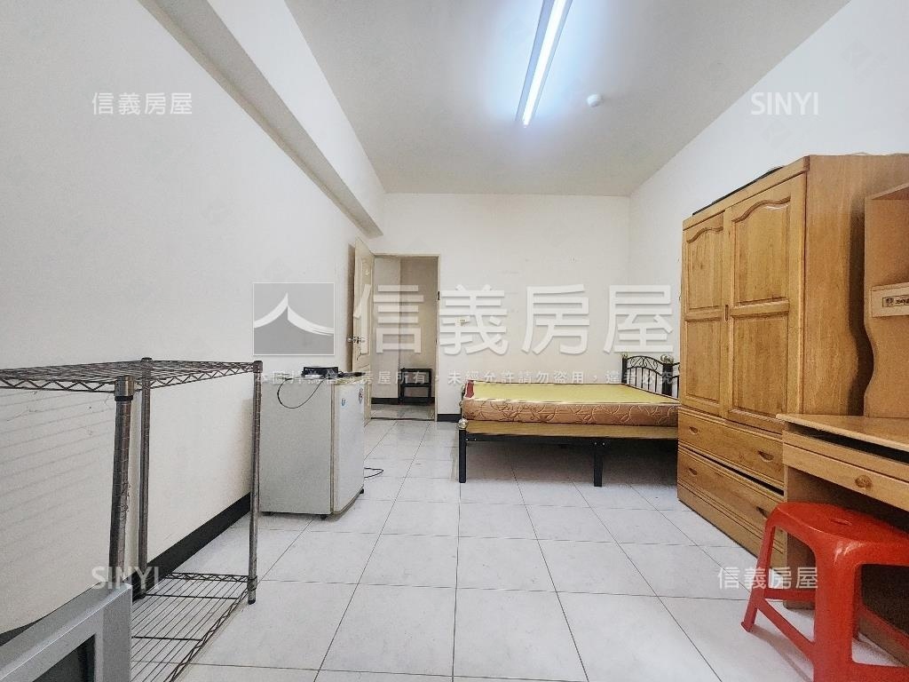 淡水稀有金雞母大套房房屋室內格局與周邊環境
