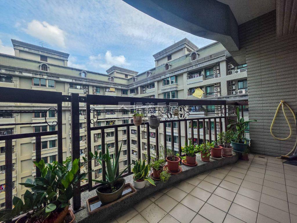 【哈佛學園】景觀三房車位房屋室內格局與周邊環境