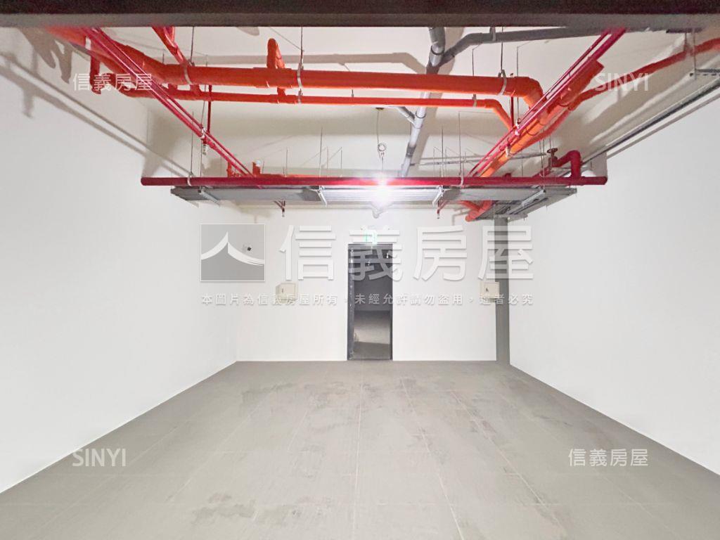 皇辰揚品天下精選電梯透店房屋室內格局與周邊環境