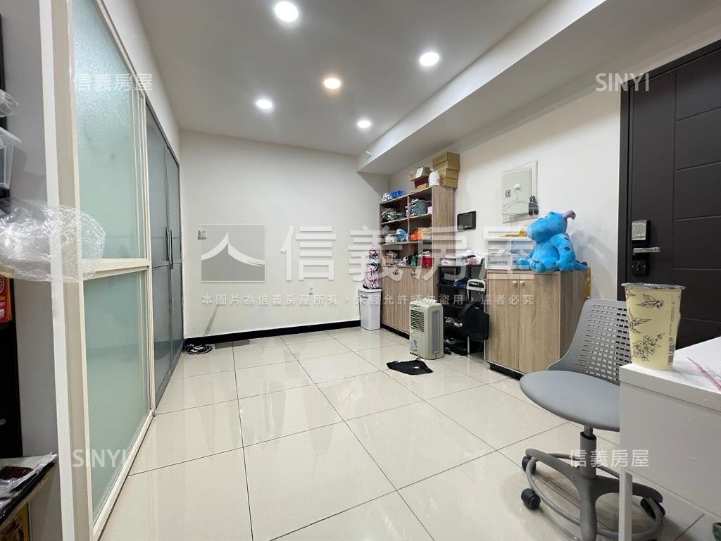 中路★史丹佛視野兩房車位房屋室內格局與周邊環境