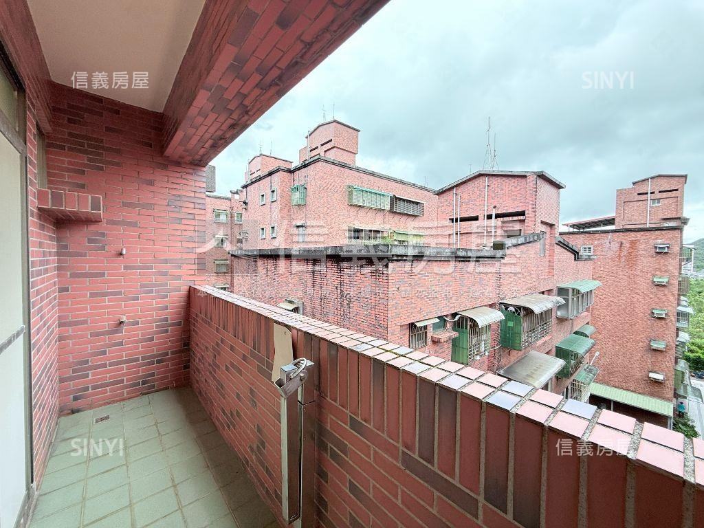 翡翠宮庭Ｂ房屋室內格局與周邊環境