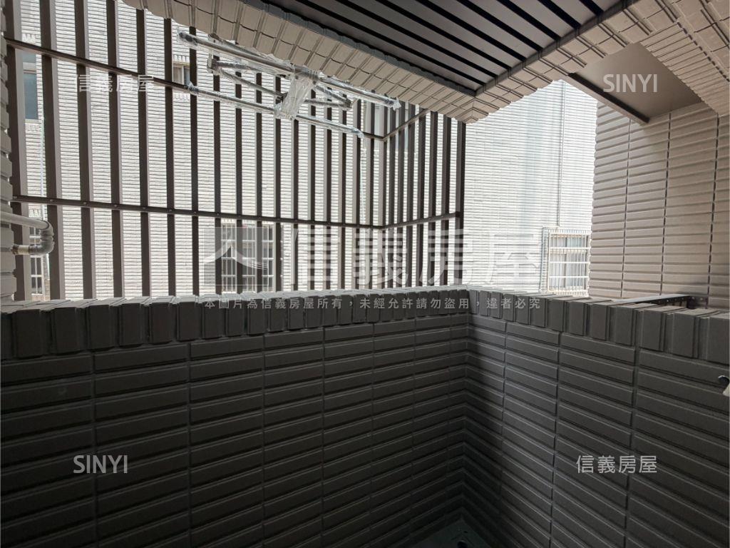 金之邸兩房兩衛浴２Ｆ房屋室內格局與周邊環境