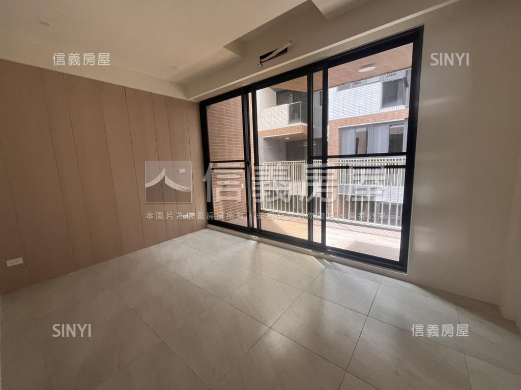 八里蒔光墅美妝電梯透天房屋室內格局與周邊環境