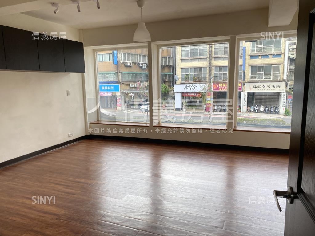 新案㊣和平西路商三特透天房屋室內格局與周邊環境
